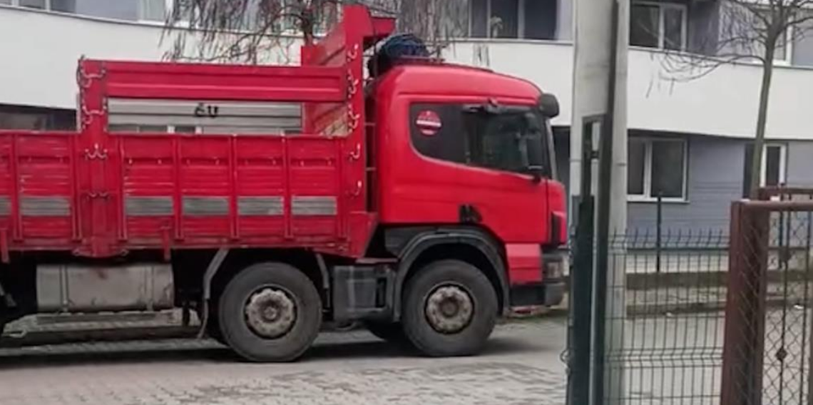Bolu’da Çalınan Tır Sokakta Bulundu, Şüpheliler İçin Soruşturma Başlatıldı
