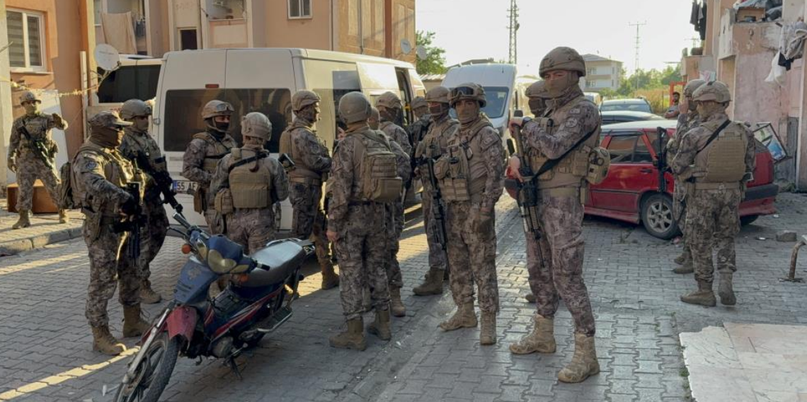 Yasa dışı bahis şebekesine şafak baskını: 67 gözaltı