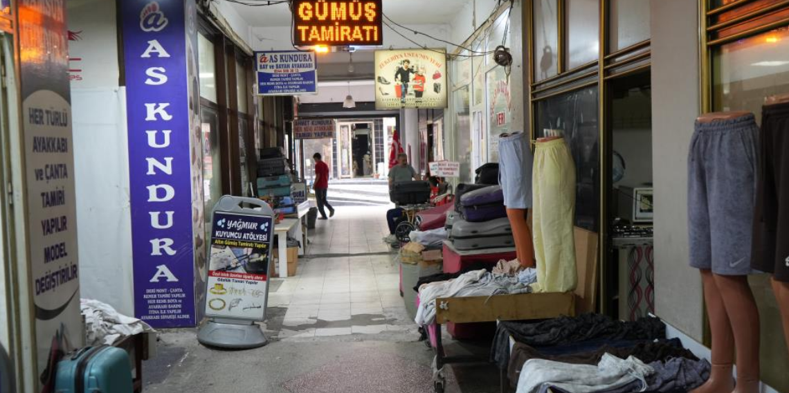 Mahkeme kararlarıyla ayakta kalan çarşı için çözüm çağrısı