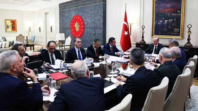 Cumhurbaşkanı Erdoğan güvenlik zirvesini topladı: Teröristan kurulmasına asla müsaade edilmeyecek