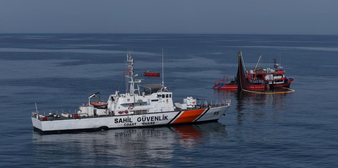 Sahil Güvenlik'ten balıkçılara palamut denetimi