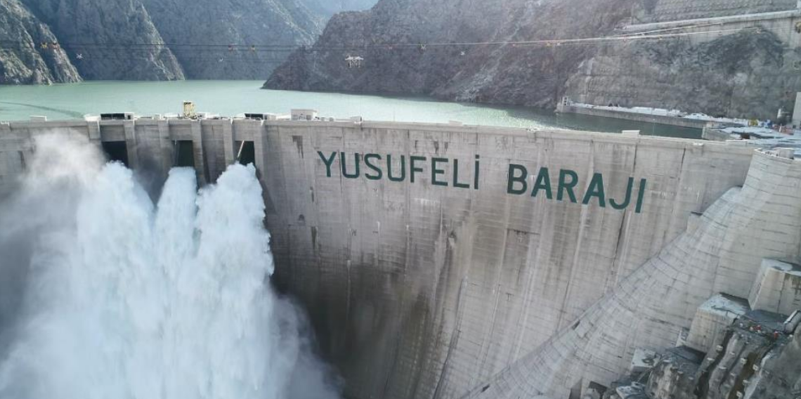 Kurak yılda rekor üreten Yusufeli, dört barajın da verimini artırdı