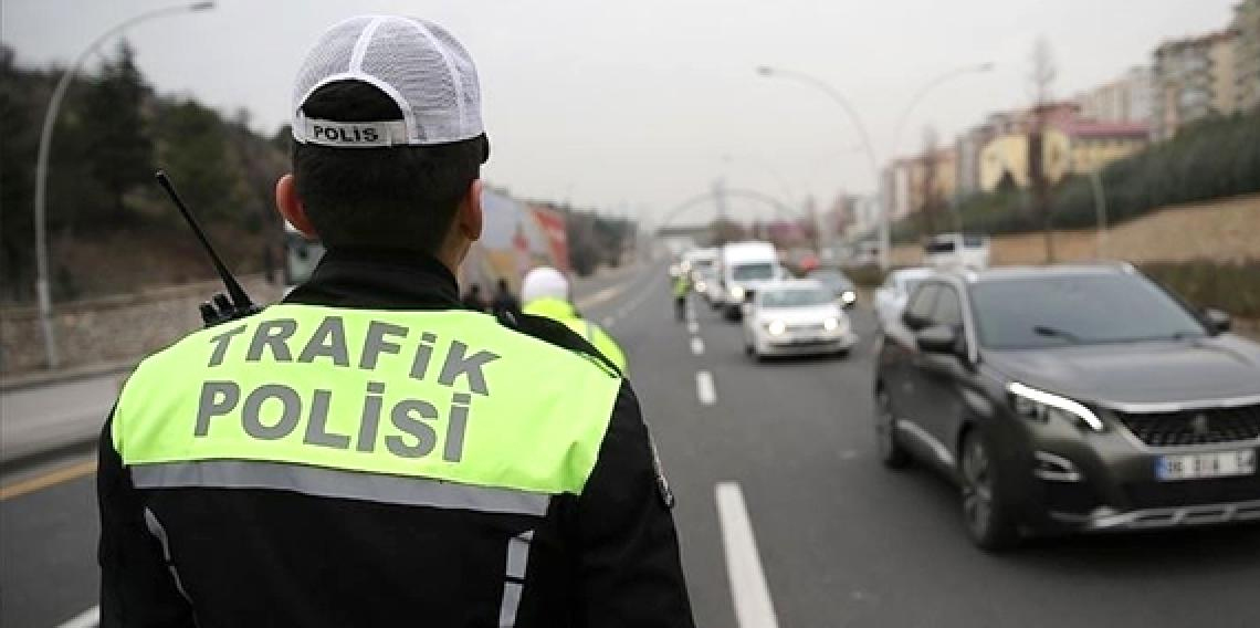 Trafik denetiminde sürücülere ceza yağdı