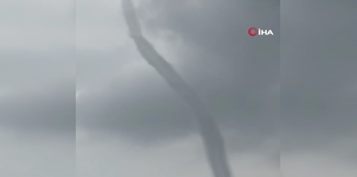 Marmaris’te oluşan hortum kameraya yansıdı