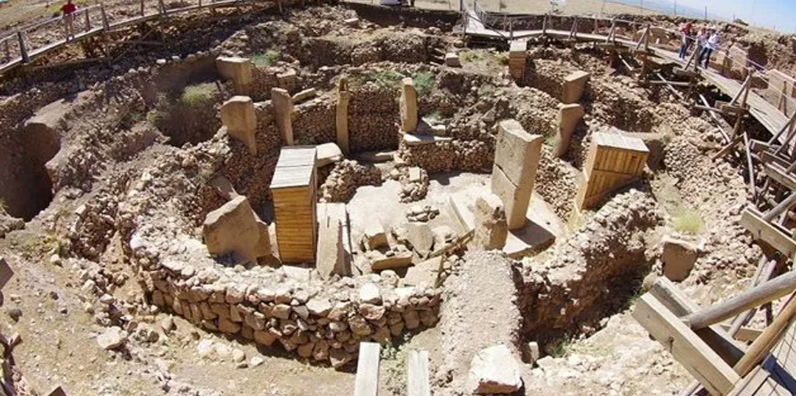 Göbeklitepe kış aylarında da ziyaretçi akınına uğruyor