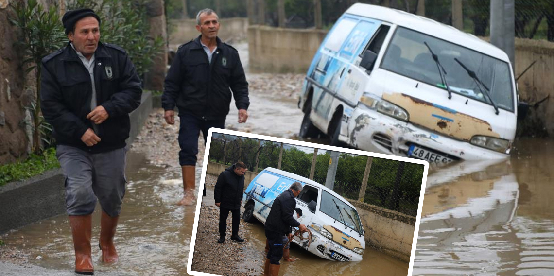 Dere yatağında mahsur kalan araçları ekipler kurtardı