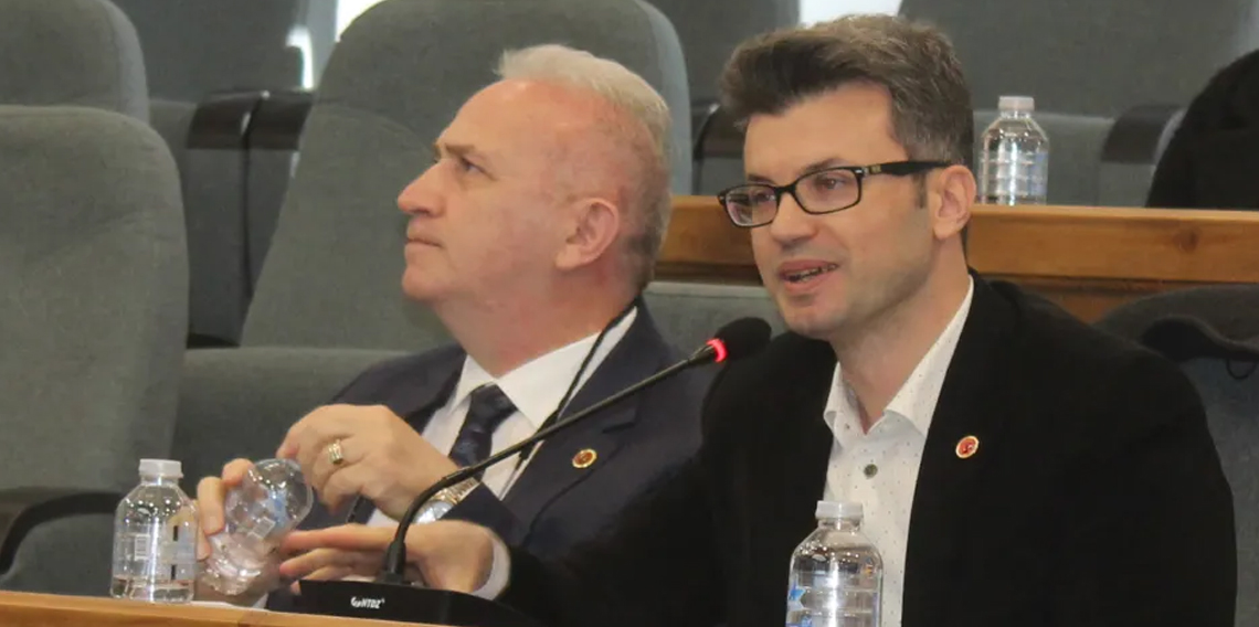 Akçaabat Belediyesi Meclisinde Tartışma! Söz Hakkı Gerilimi