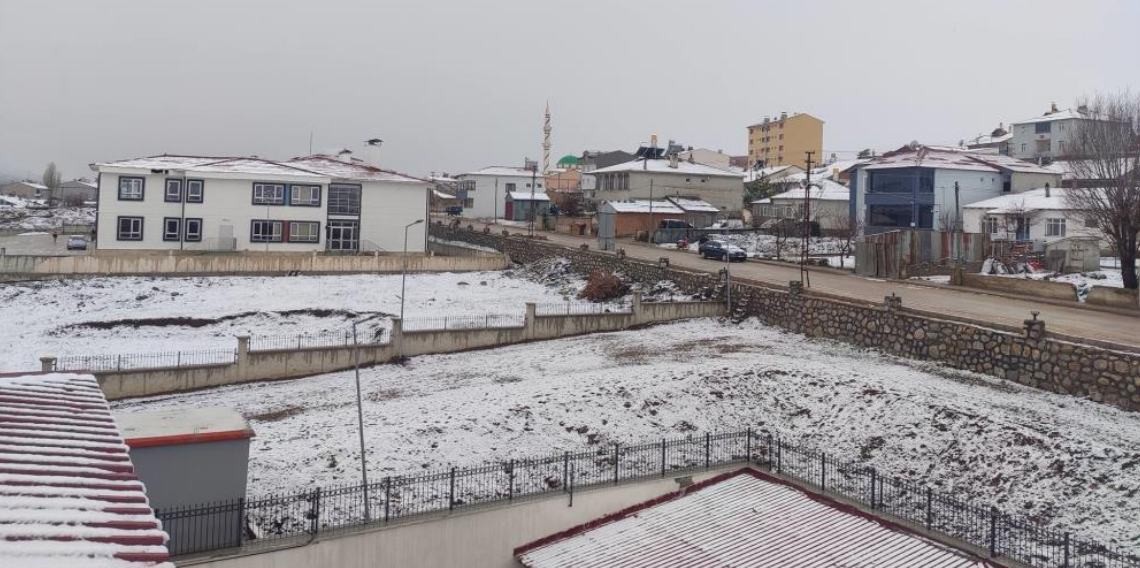 Bayburt’ta Nisan Sürprizi! Köyler Kar ve Sis Altında Kaldı