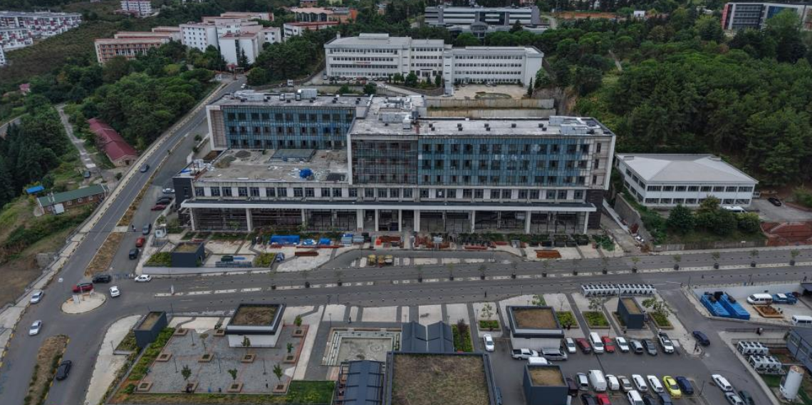 Temeli 10 yıl önce atılan KTÜ Çocuk Hastanesi önümüzdeki yıl hizmete açılacak