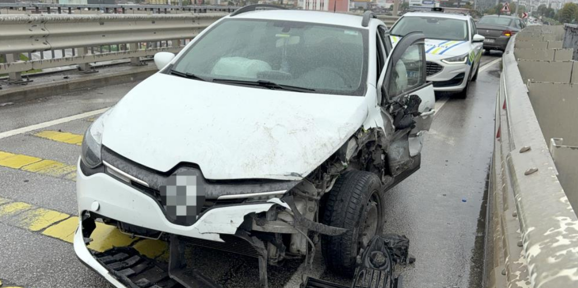 Viyadükteki kaza maddi hasarla atlatıldı