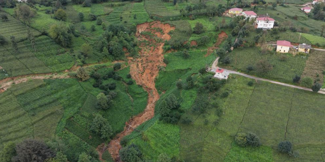 Rize'de şiddetli yağış ve heyelanın bilançosu netleşiyor