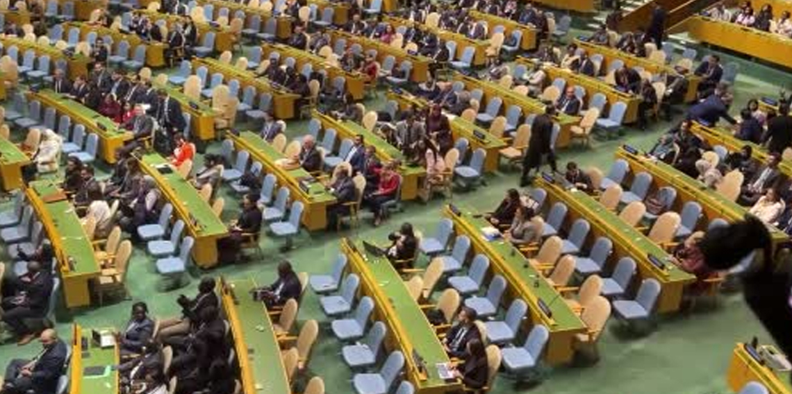 Netanyahu BM'de boş koltuklara konuştu