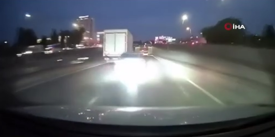 Otomobiliyle makas atarken kaza yaptı