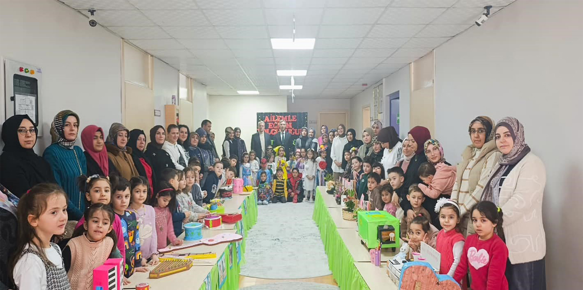 Bayburt'ta dönüşüm malzemelerinden yapılan ürünler sergilendi