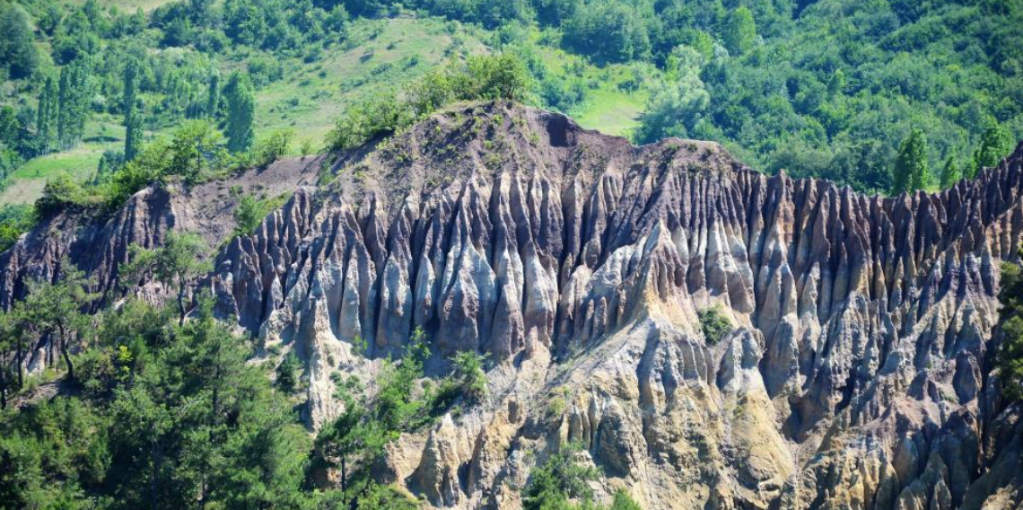 Tokat Niksar’daki Dilim Kayalar Tabiat Anıtı İlan Edildi
