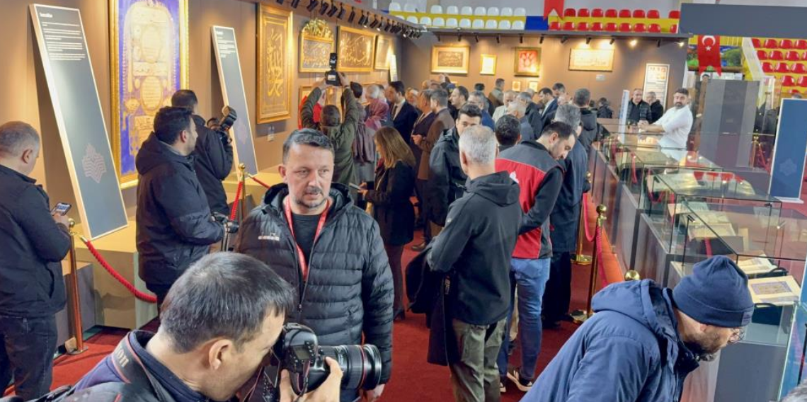 Tokat’ta “Kutsal Emanetler ve Vakıf Eserleri Sergisi”ne Yoğun İlgi