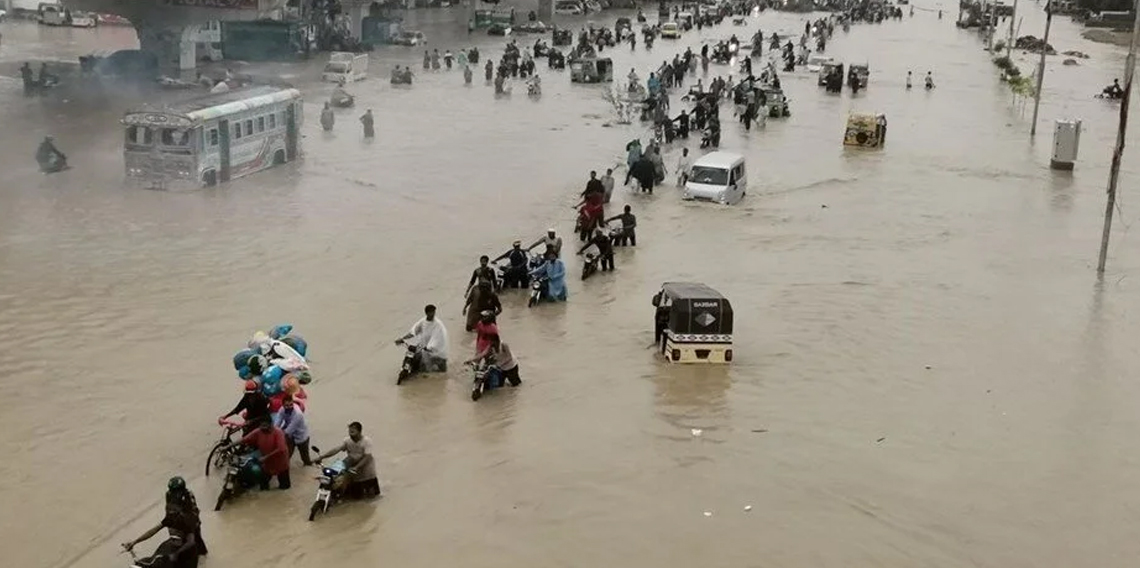 Pakistan’da şiddetli fırtına: 10 ölü, 45 Yaralı