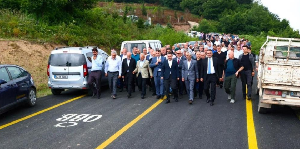Ulubey'de 5 kilometrelik grup yolu hizmete açıldı