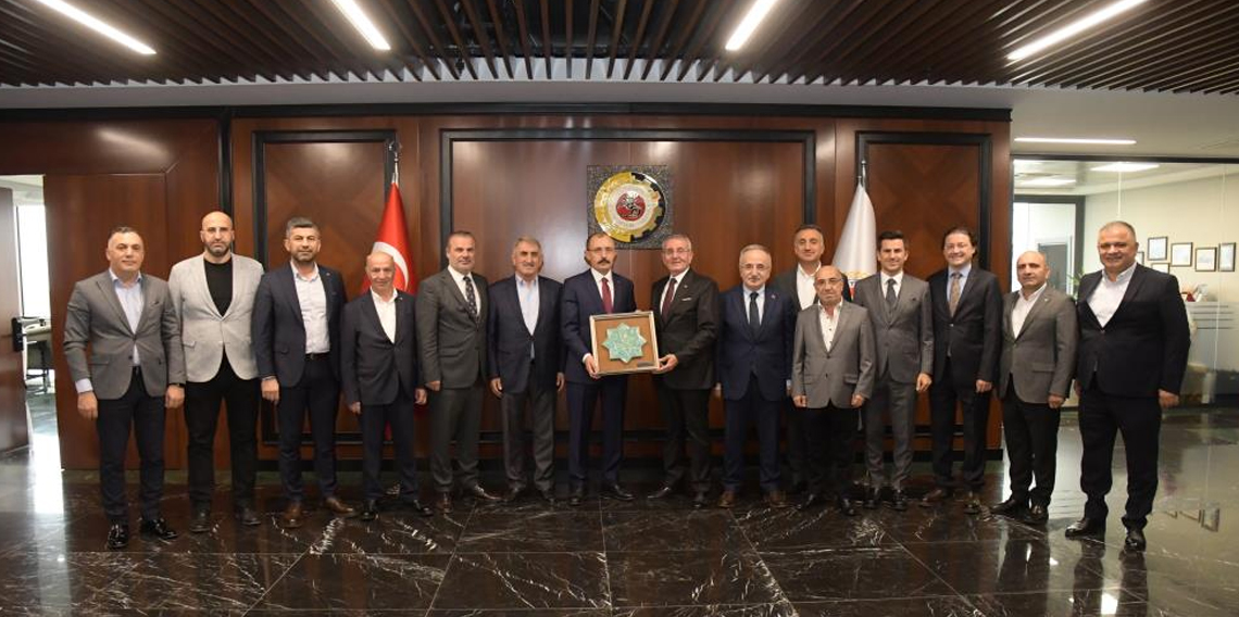 Murzioğlu: “Şehrimizde bir tuğla üzerine bir tane daha koyan herkese müteşekkiriz”