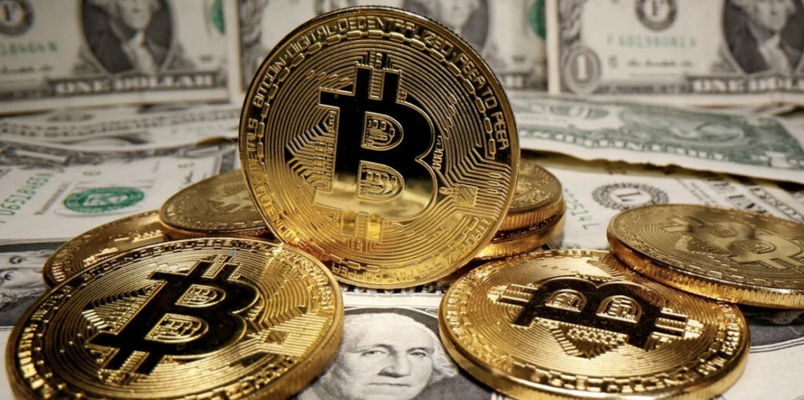 Bitcoin satış baskısı ile düşüşe geçti