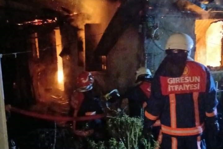 Giresun'da korkutan yangın