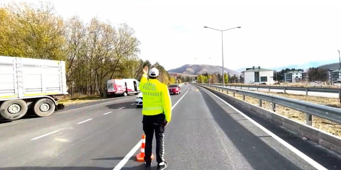 Bayburt’ta drone ile trafik denetimi yapıldı!