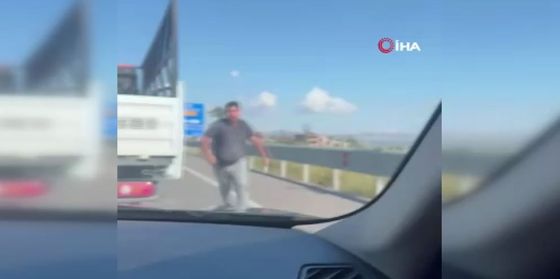 Yol verme tartışmasında sopalı saldırıdan kaçarak kurtuldular