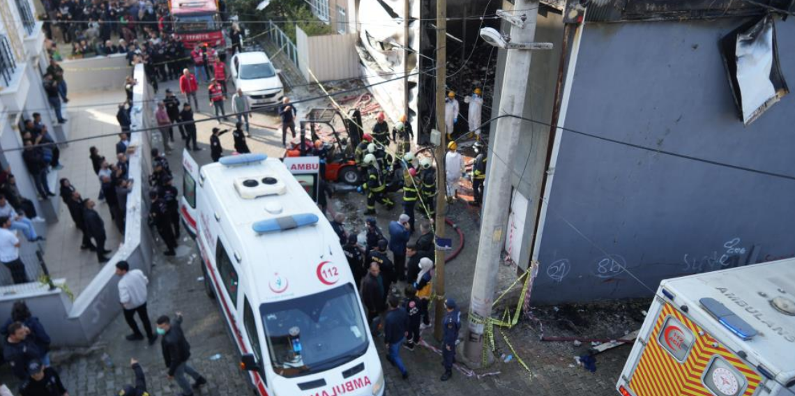 Kocaeli'de 7 kişinin öldüğü fabrika yangını soruşturmasında 7 belediye yetkilisine gözaltı