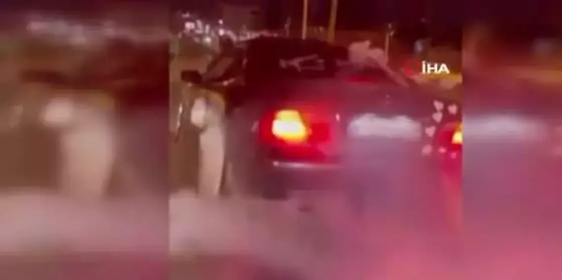 Yolu kapatıp lastik yakanları emniyet affetmedi