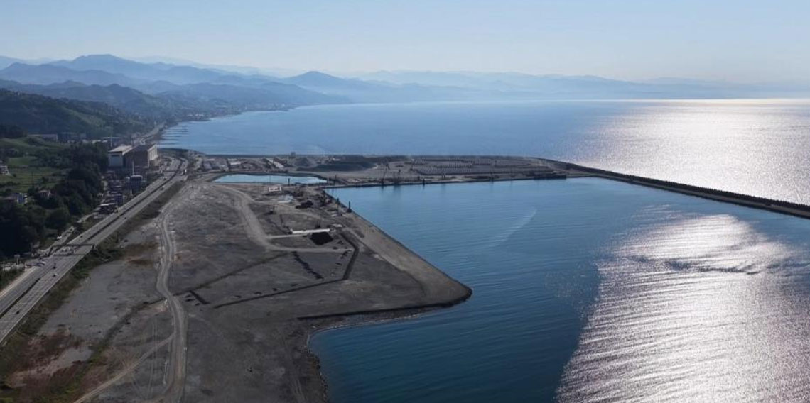 İyidere Lojistik Merkezi'nin inşaat çalışmaları sürüyor