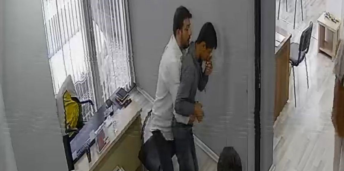 Ordu'da esnaf, Heimlich manevrası ile çalışanının hayatını kurtardı!