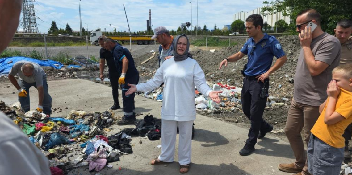 Altın dolu çantasını yol kenarına bırakıp evine çıktı, döndüğünde hayatının şokunu yaşadı