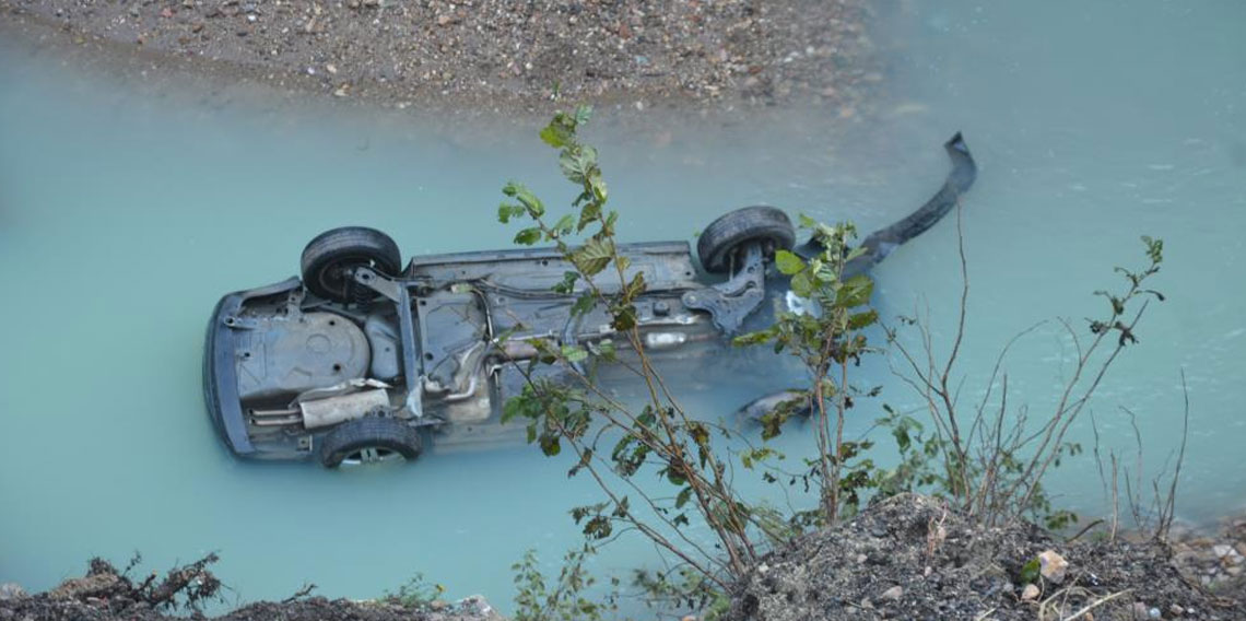 Ordu'da otomobil dereye uçtu: 1 yaralı