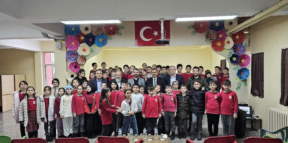 Bayburt'ta ilkokul öğrencileri çocuk sağlığı ve çocuk hastalıkları konularında bilgilendirildi