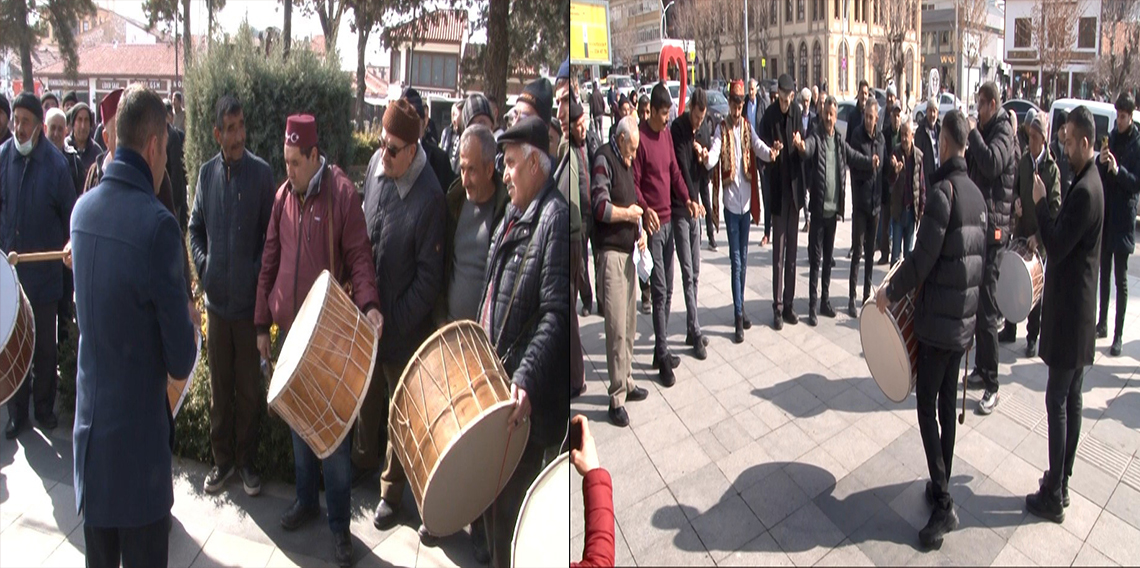 Çorum’da davulcular Ramazanın gelişini halay çekerek kutladı