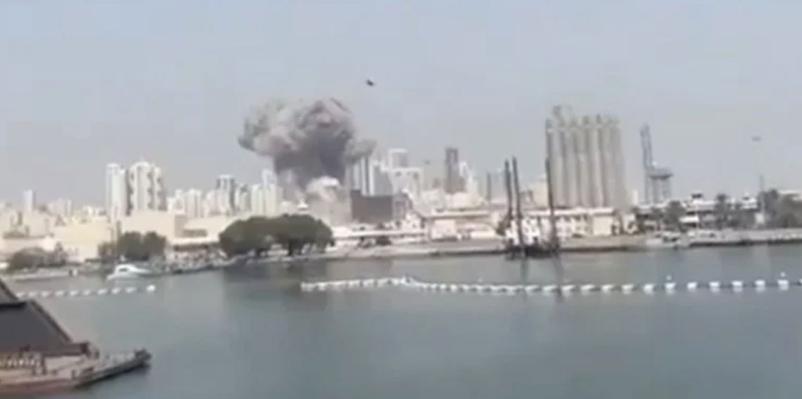 İran, Bahreyn'deki ABD hava üssünü vurdu!