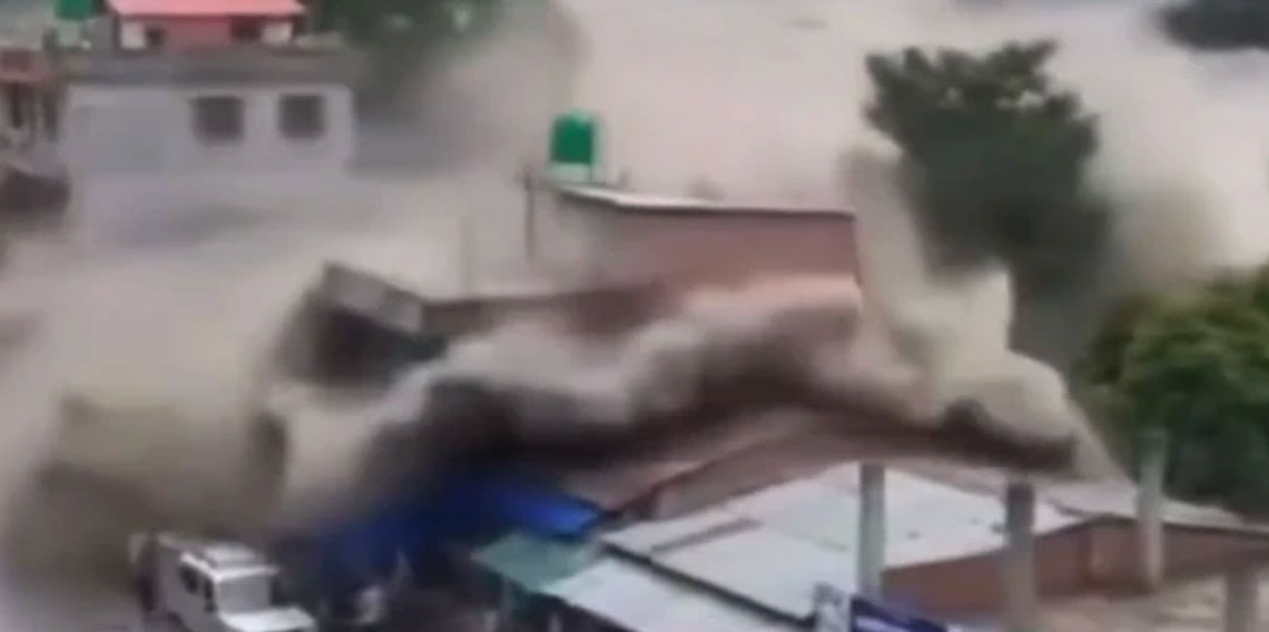 Nepal'de ikinci felaket kapıda! Doğal baraj patladı, halka 'kaçın' uyarısı!