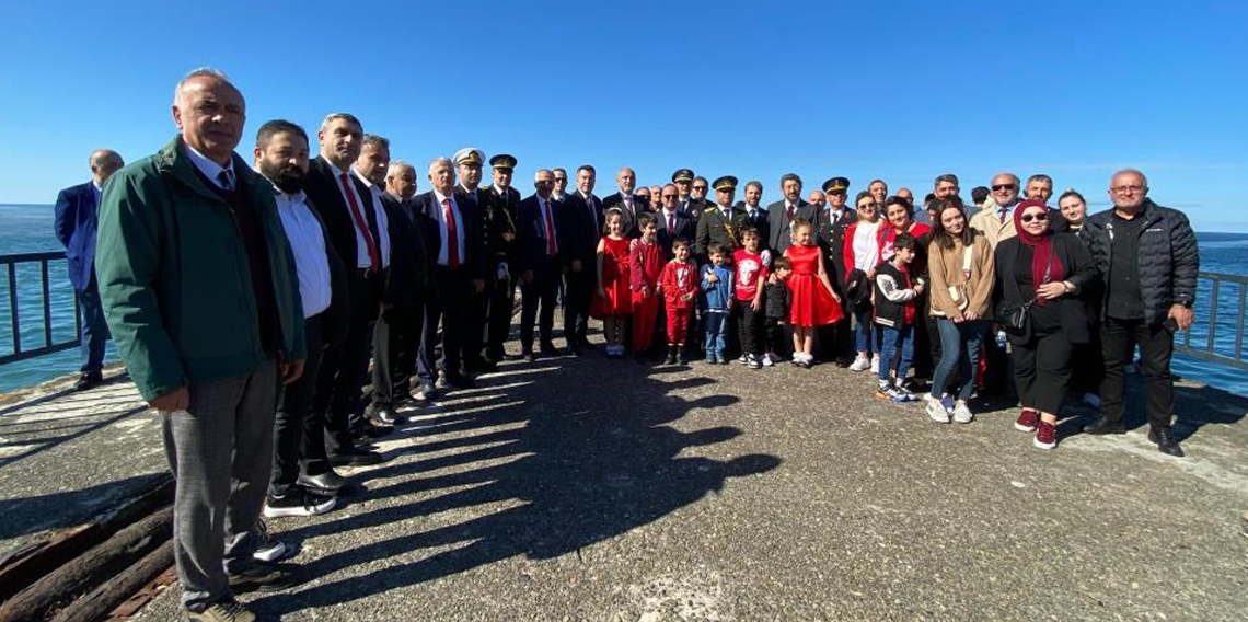 Artvin'de Cumhuriyet coşkusu denizde yaşandı