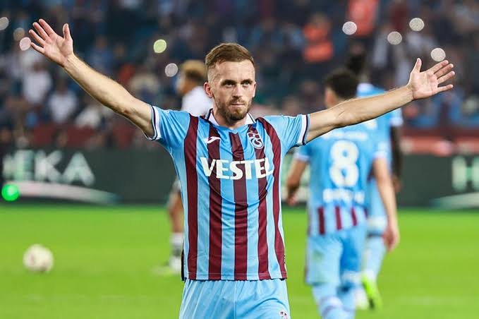 Edin Visca Gol İle Geri Döndü