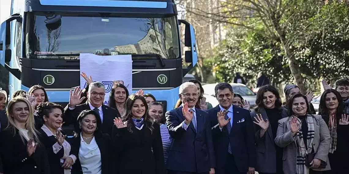 Artık kadın şoförler sektörün ayrılmaz bir parçası haline geldi