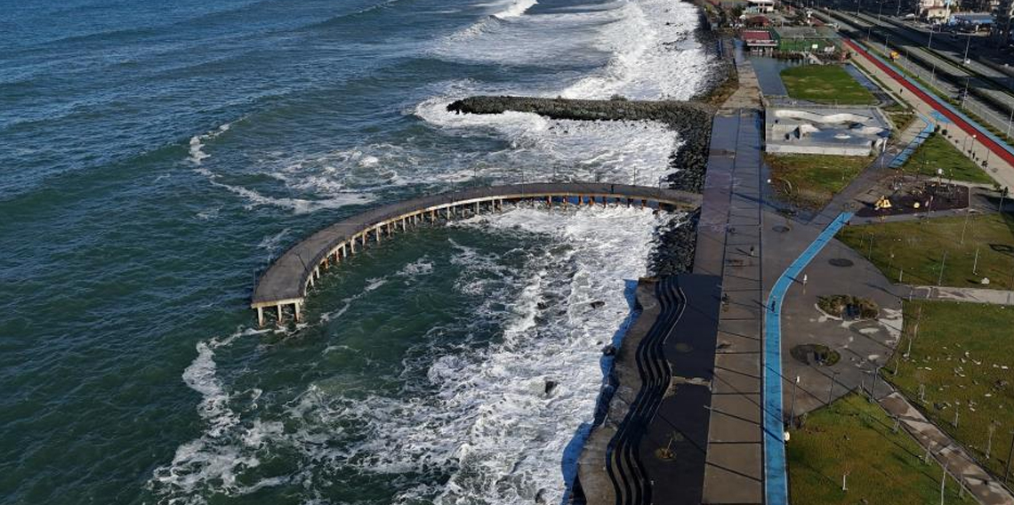 Karadeniz’de dalgalar havadan görüntülendi