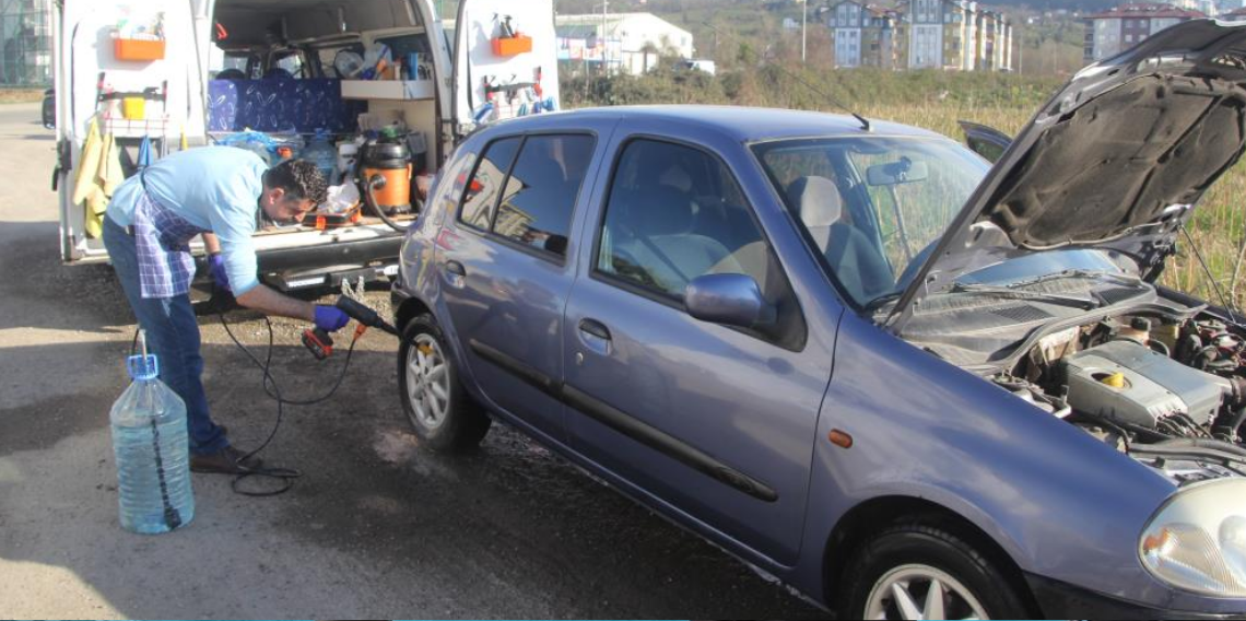 Ordu’da yöneticiliği bırakıp çevreci girişim başlattı, Susuz araç yıkama ile dikkat çekiyor  