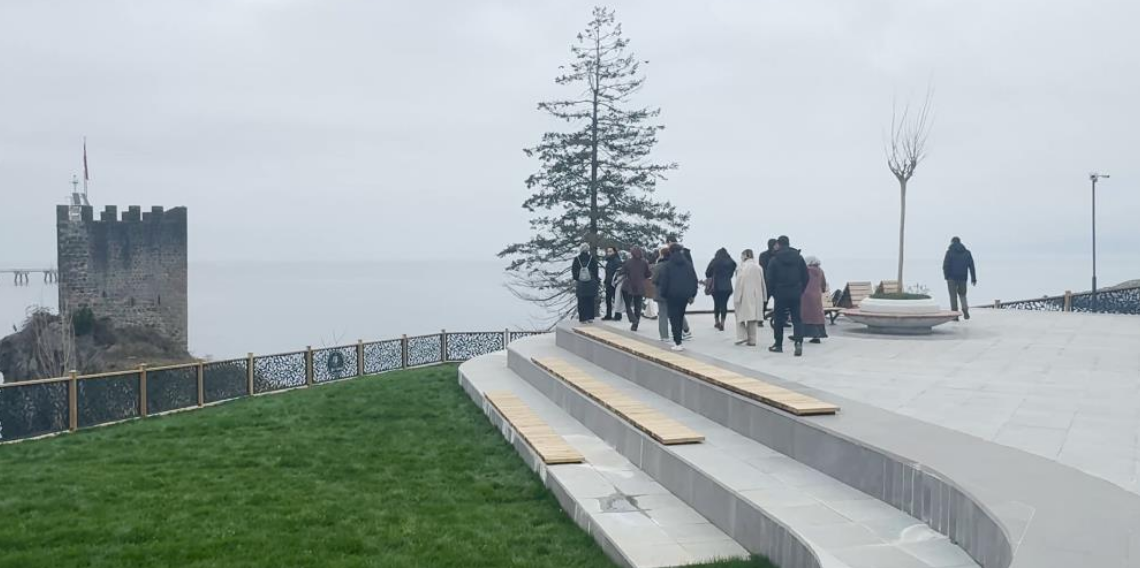 Rize Pazar’a Altı Tünel Üstü Park: Kız Kalesi Projesi Hizmete Açıldı