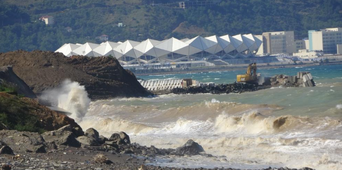 Doğu Karadeniz’de fırtına etkili oluyor! Balıkçılar denize açılamadı