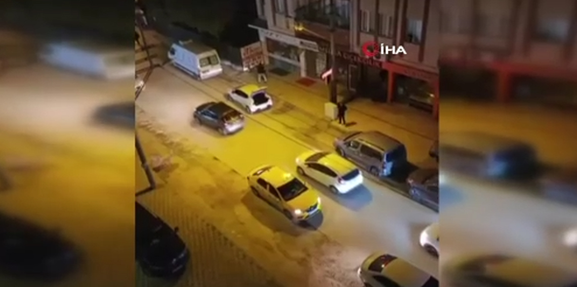 Bursa’da tartıştığı kadını yerde sürükledi: O anlar kamerada