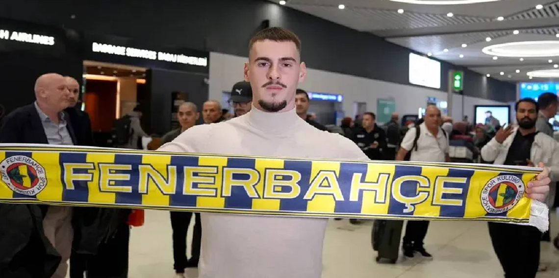 Fenerbahçe'nin yeni transferi Ognjen Mimovic'i İstanbul'da!