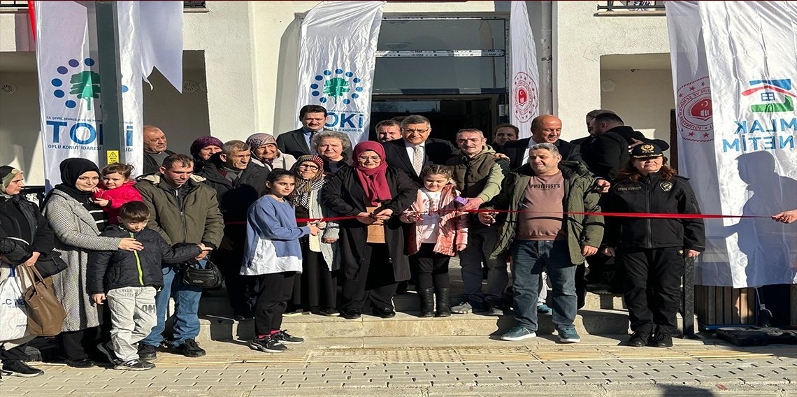 Sinop'ta TOKİ konutları anahtar teslim töreni