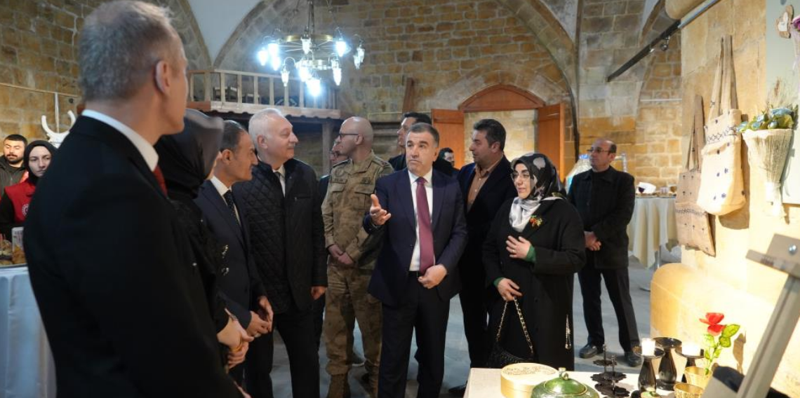 Bayburt’ta ‘Sıfır Atıktan Sanata Kadın Eli’ Sergisi Açıldı