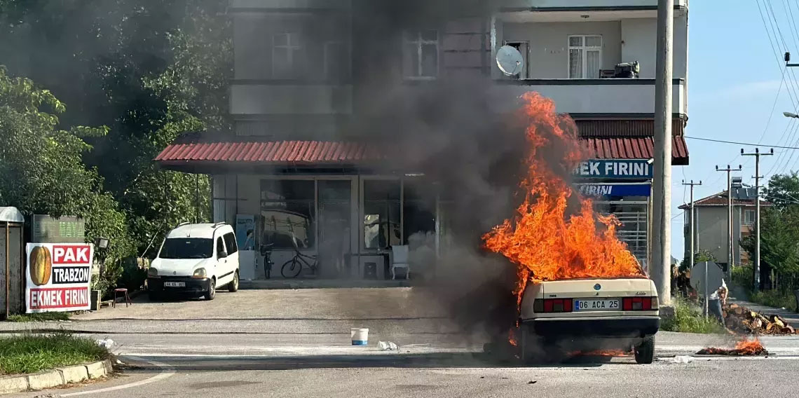 Samsun'da korkutan yangın! Seyir halinde alev alev yandı