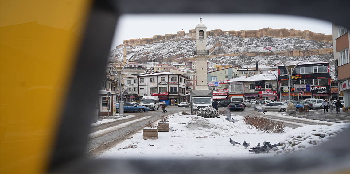 Bayburt güne karla uyandı